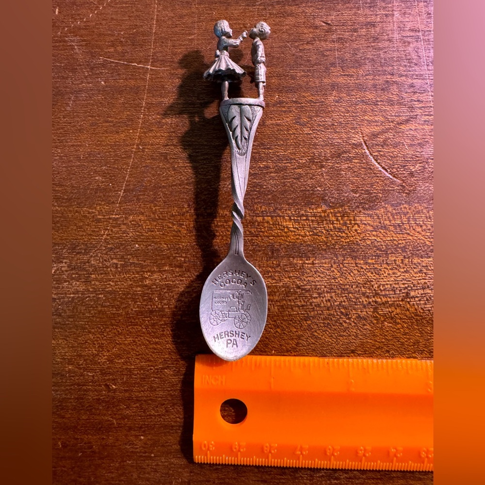 Hershey’s cocoa, Hershey PA pewter, twisted collectible spoon, children topper - Picture 5 of 6